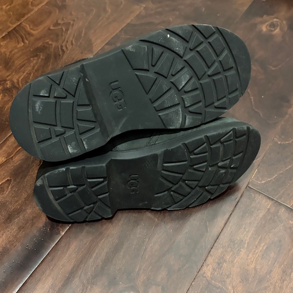 UGG Black Leather Ankle Boots 13 - Picture 3 of 4